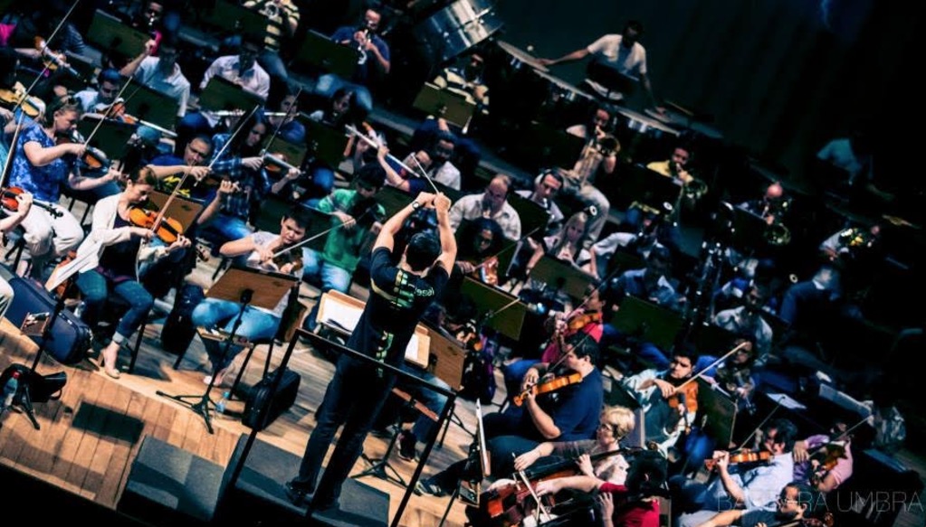 Amazonas Filarmônica apresenta repertório eclético no Largo São Sebastião 