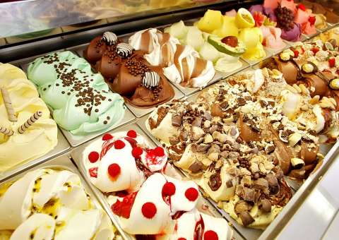 Substituir café da manhã por sorvete deixa você mais inteligente, afirma cientista