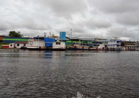 Criança desaparece após canoa naufragar no Amazonas