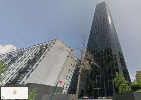 Limpador de janelas cai do 47° andar e algo inacreditável acontece