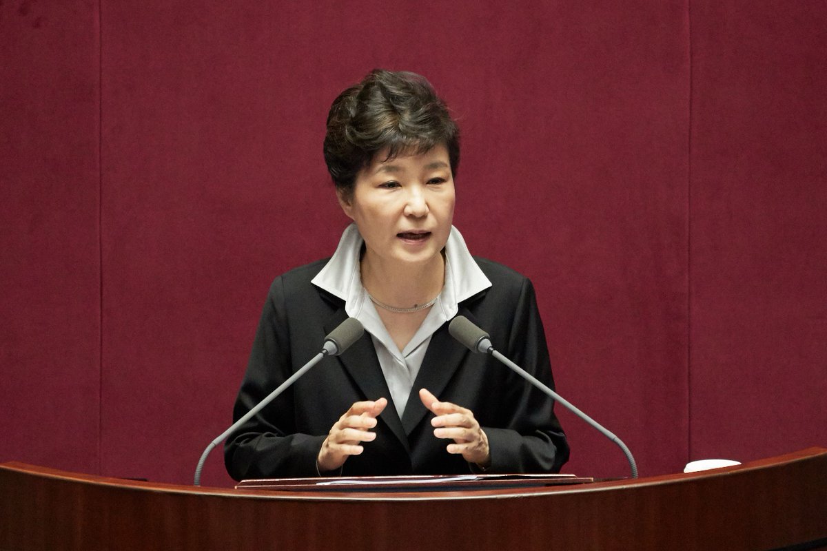 Presidente da Coreia do Sul sofre impeachment