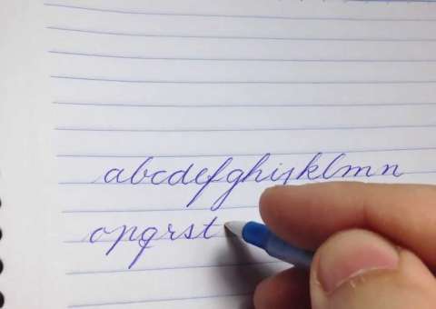 Sua letra diz muito sobre sua personalidade, descubra os seus traços