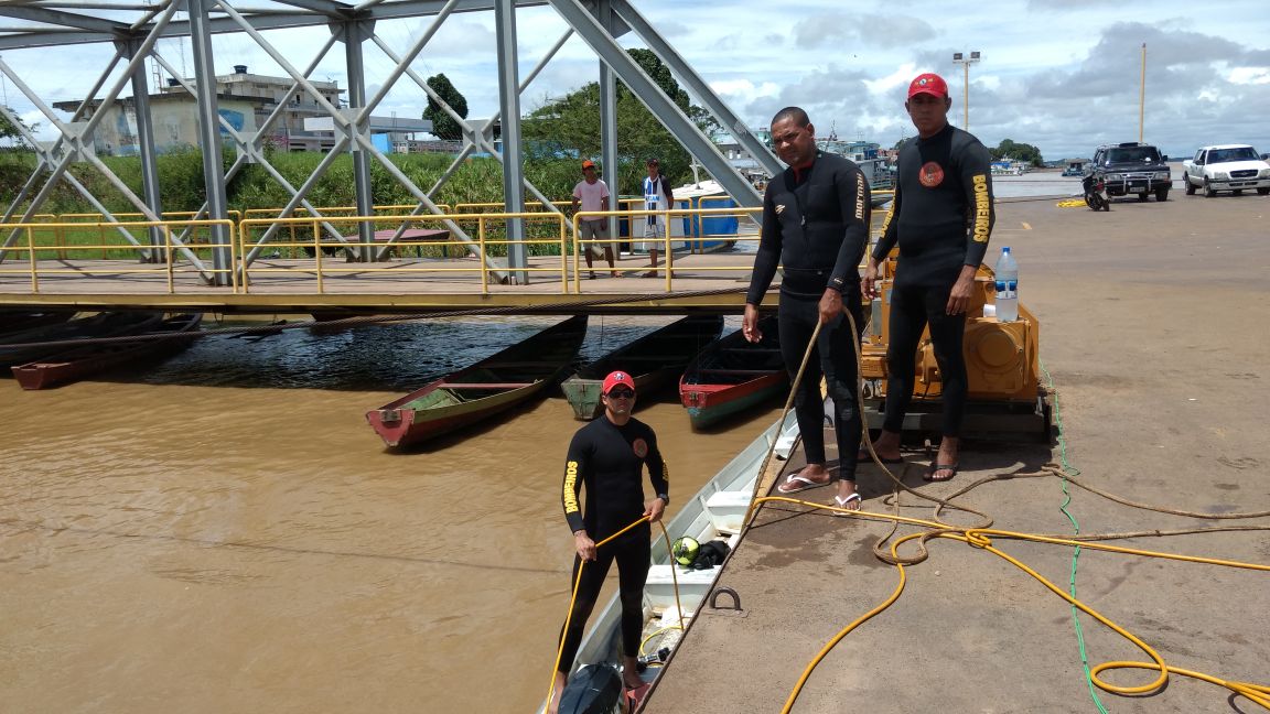 Buscas por crianças desaparecidas continuam após naufrágio de lancha no AM