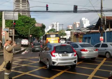 Manaustrans mobiliza 30 agentes em ação na Efigênio Sales