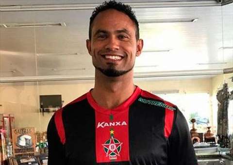 Boa explica contratação do goleiro Bruno: 'Obrigação social'