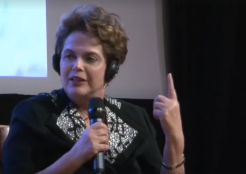 "Eu errei ao promover a desoneração", admite Dilma em Genebra