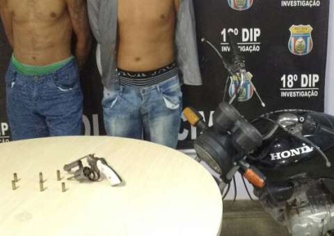 Perseguição policial termina com dois detidos por assaltos em Manaus
