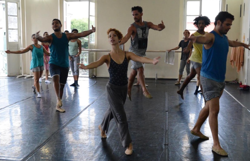 Teatro Amazonas recebe espetáculo do projeto ‘Alma de um Poeta’