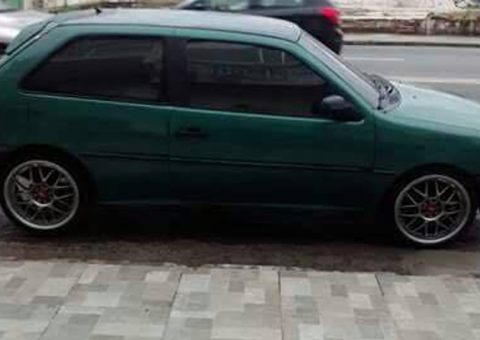 Homem vai trabalhar em banda de Carnaval e tem carro roubado no Centro