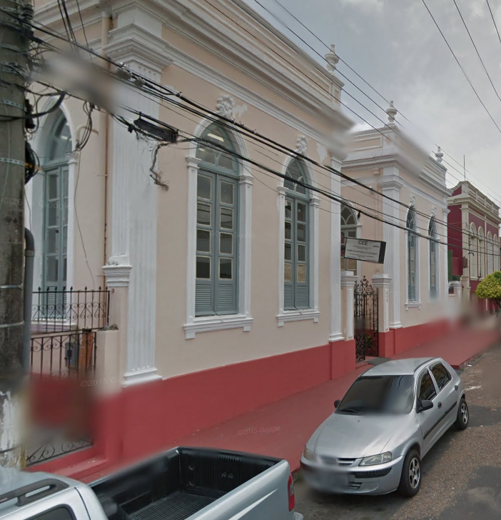 Dupla armada faz funcionários reféns durante assalto no Conselho Estadual de Educação