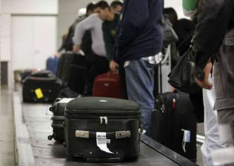 Justiça suspende cobrança de bagagem por companhias aéreas