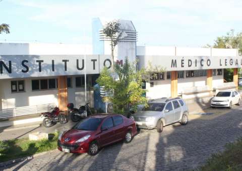 Em Manaus, mulher é assassinada com tiro nas costas 