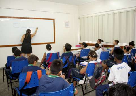 Professores da rede pública  anunciam paralisação na capital e no interior nesta quarta-feira