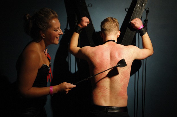  Comportamentos sexuais sadomasoquistas nem sempre são normais