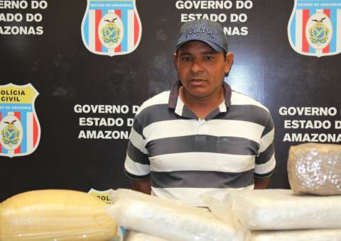 Em Manaus, homem é preso com 80 kg de drogas escondidos em embarcação