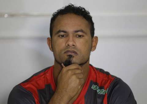 Bruno se compara a Edmundo durante entrevista coletiva pelo Boa Esporte