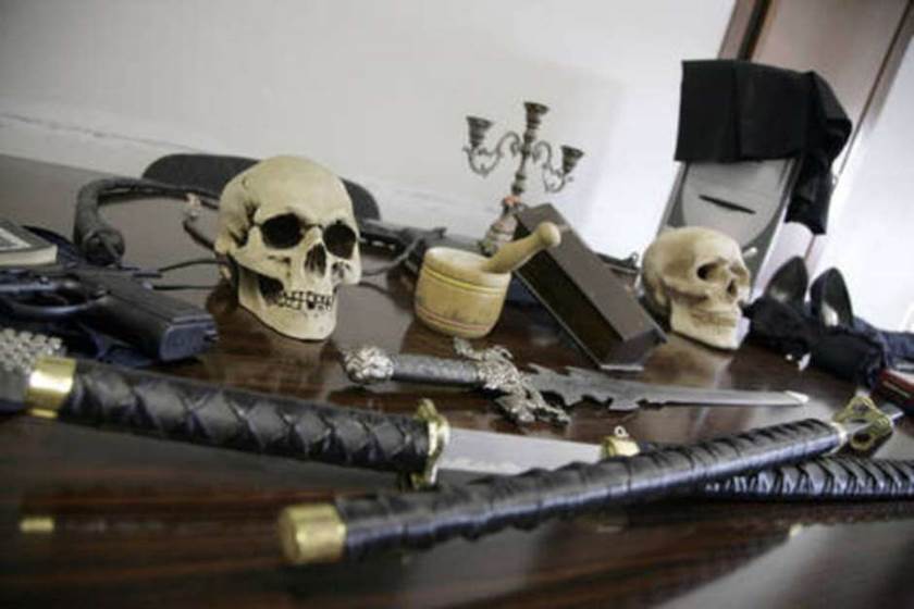  Adolescente sofre estupro coletivo durante ritual curandeiro  