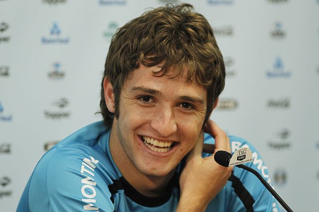 Jogador brasileiro aceita proposta para defender Rússia em amistoso