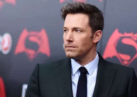Ben Affleck revela que foi internado para tratar v/cio 
