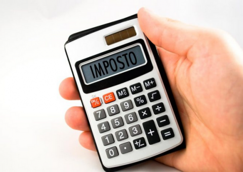 Governo estuda aumentar impostos sobre combustíveis