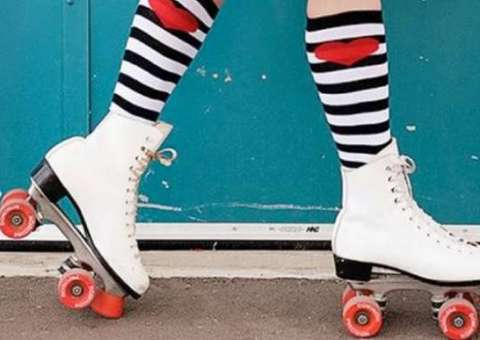 Campo de mini golfe e pista de patins é atração em shopping de Manaus