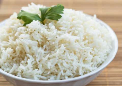 Modo errado de cozinhar arroz pode levar a morte, alerta especialista