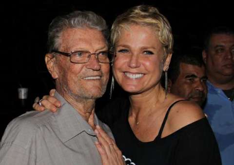 Pai de Xuxa entra em coma e apresentadora diz que erraram medicamento