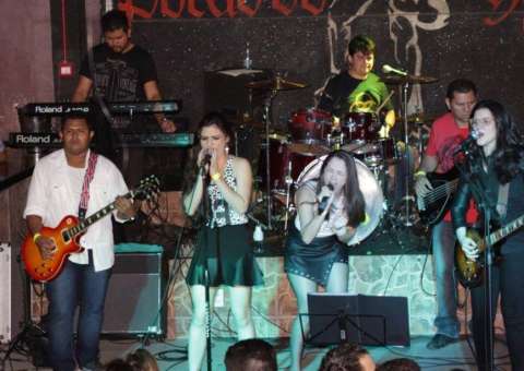 Tem ‘Queen para elas’ no Saint Patrick’s Day do Porão