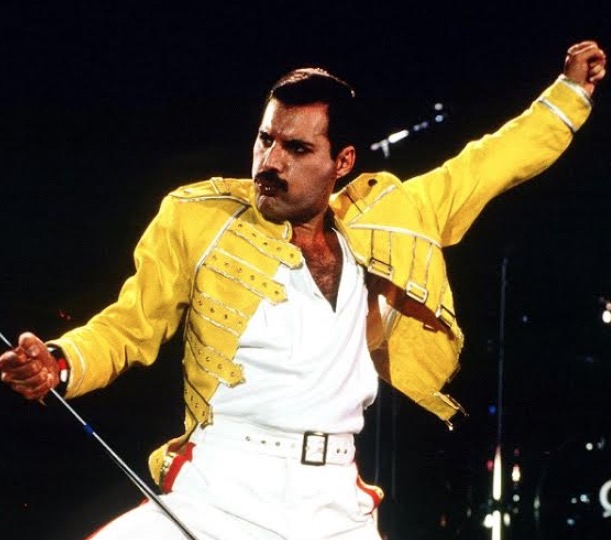 Tem ‘Queen para elas’ no Saint Patrick’s Day do Porão