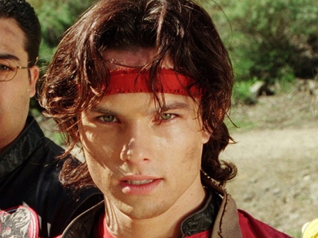  Ator de 'Power Rangers' revela ter assassinado amigo com espada de samurai