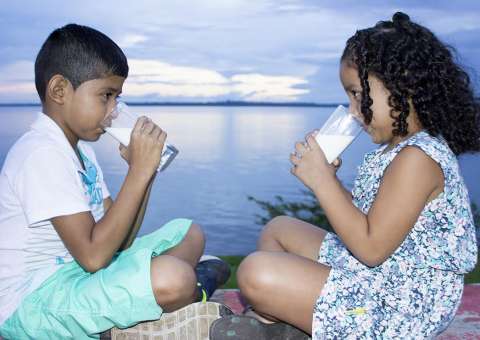 Programa Leve Leite ataca a desnutrição infantil no Amazonas 