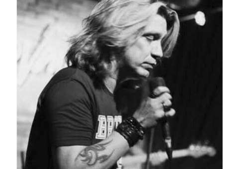 Luso Neto comemora 16 anos de carreira com show imperdível 