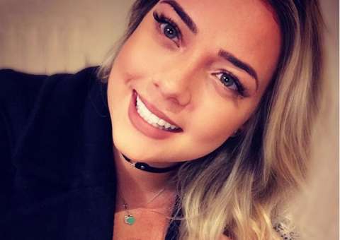 Mãe do filho de Neymar, Carol Dantas assume namoro com chef