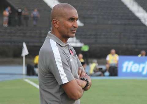 Após ser eliminado da Copa do Brasil, Vasco demite Cristóvão Borges