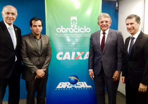 Acordo de cooperação comercial promete reaquecer polo de duas rodas em Manaus