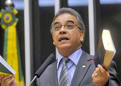 Assembleia de Deus articula criação de partido e reúne milhares de assinaturas 