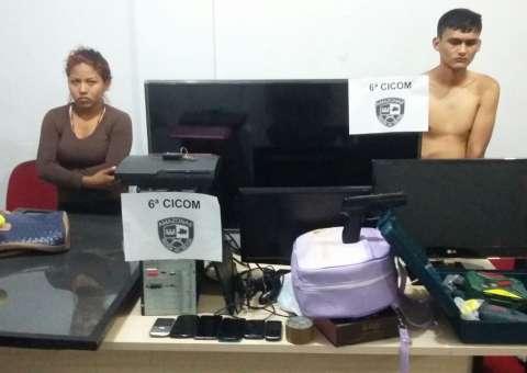 Dupla é presa suspeita de assaltar residências em Manaus