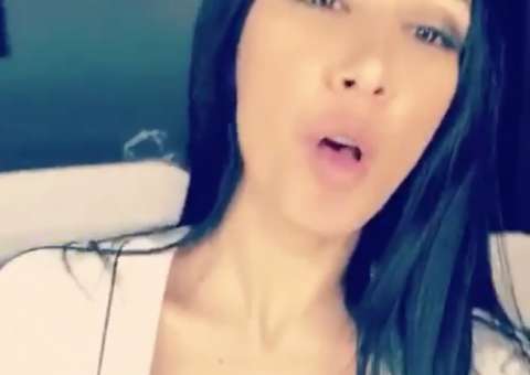  Decotada, Simaria faz dancinha em vídeo e manda recado para Manaus