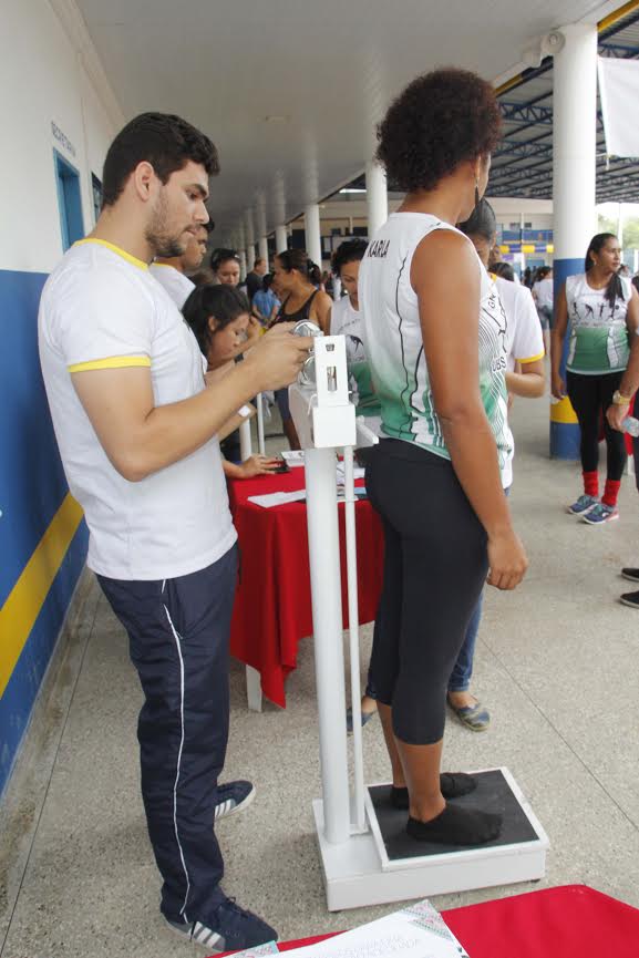 Saúde em Forma atende mais de duas mil pessoas no Lago Azul 