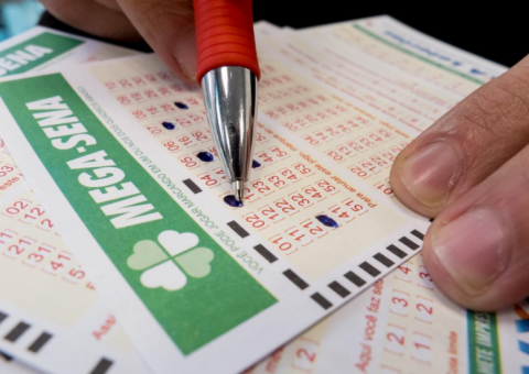 Mega-Sena: 43 apostadores acertam quina e vão ganhar mais de R$ 35 mil