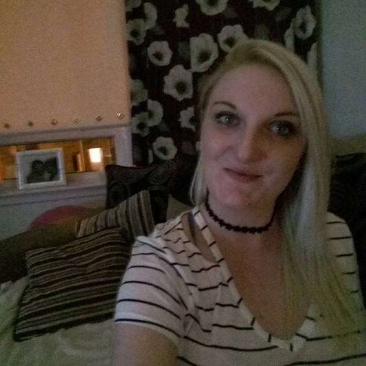 Vizinhos fazem sexo e perturba mãe de recém-nascido que tem atitude radical