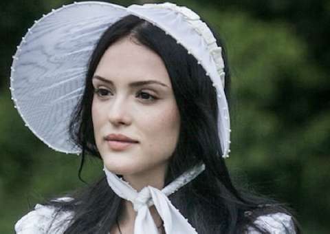 Isabelle Drummond aparece lindíssima como protagonista de nova novela e revela segredo de beleza