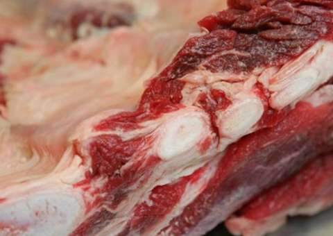 Temer reúne ministros e Agricultura diz que não há 'risco sanitário' na carne