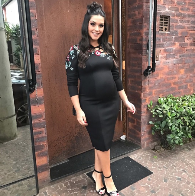 Grávida, Thaís Fersoza se irrita, filma fila preferencial e faz desabafo