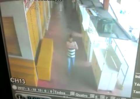 Vídeo mostra momento em que oficial do Exército é assassinado em Manaus