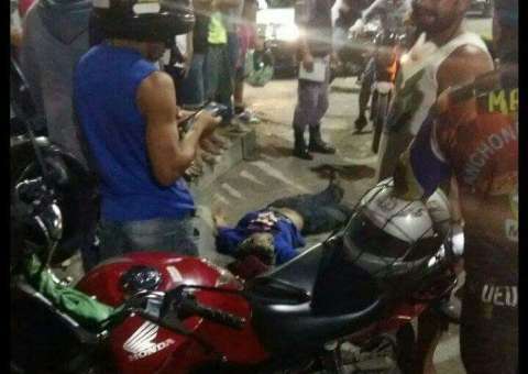 Após roubo homem é abandonado por comparsa e morre de overdose 