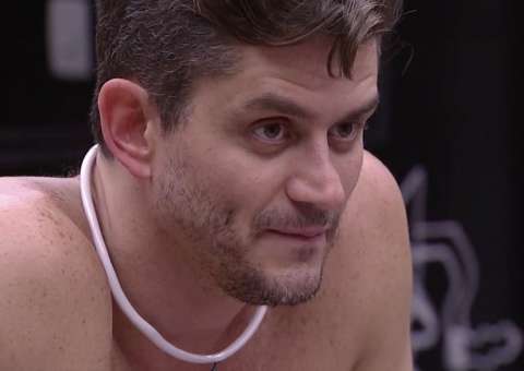 BBB17: Longe de Emilly, Marcos revela desejo de casar com ex