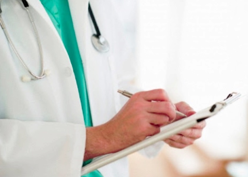 Indígenas venezuelanos alojados em rodoviária recebem ação de Promoção à Saúde 