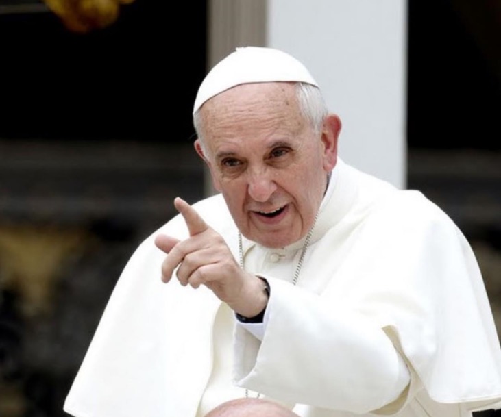 Papa pede aos jovens que troquem 'a vida no sofá' por um mundo melhor