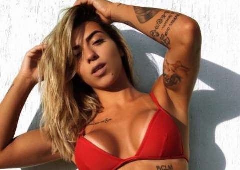 Filha de Maurício Mattar mostra versão 'frente e verso' do corpo sarado